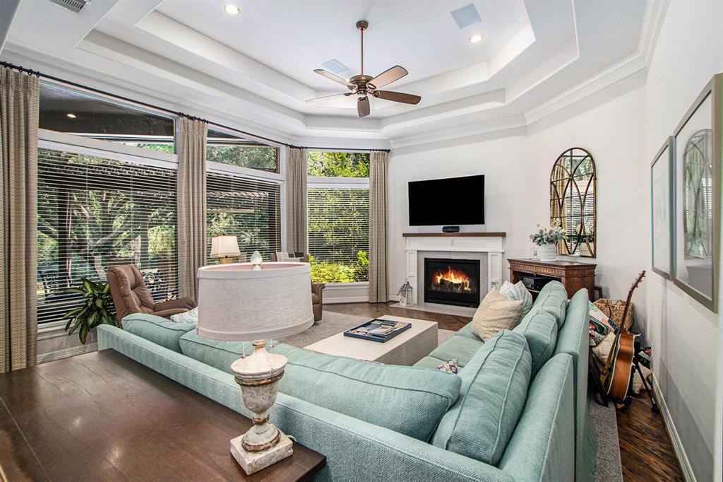 23610 Powder Mill Dr, Tomball, TX 77377