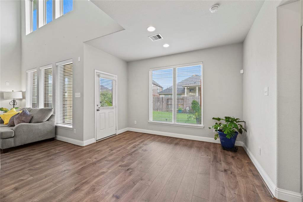 18210 Hayden Lakes Dr, Cypress, TX 77429