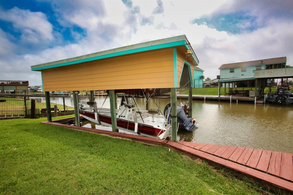 Lots for sale in Sargent, Texas, 32077284