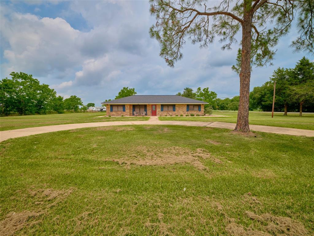 12002 Long Trl, Needville, TX 77461