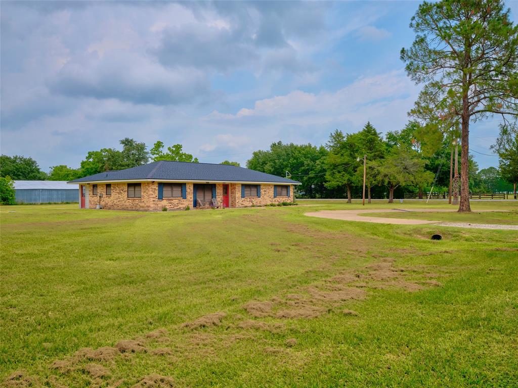 12002 Long Trl, Needville, TX 77461
