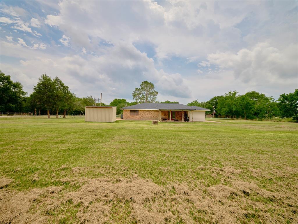 12002 Long Trl, Needville, TX 77461