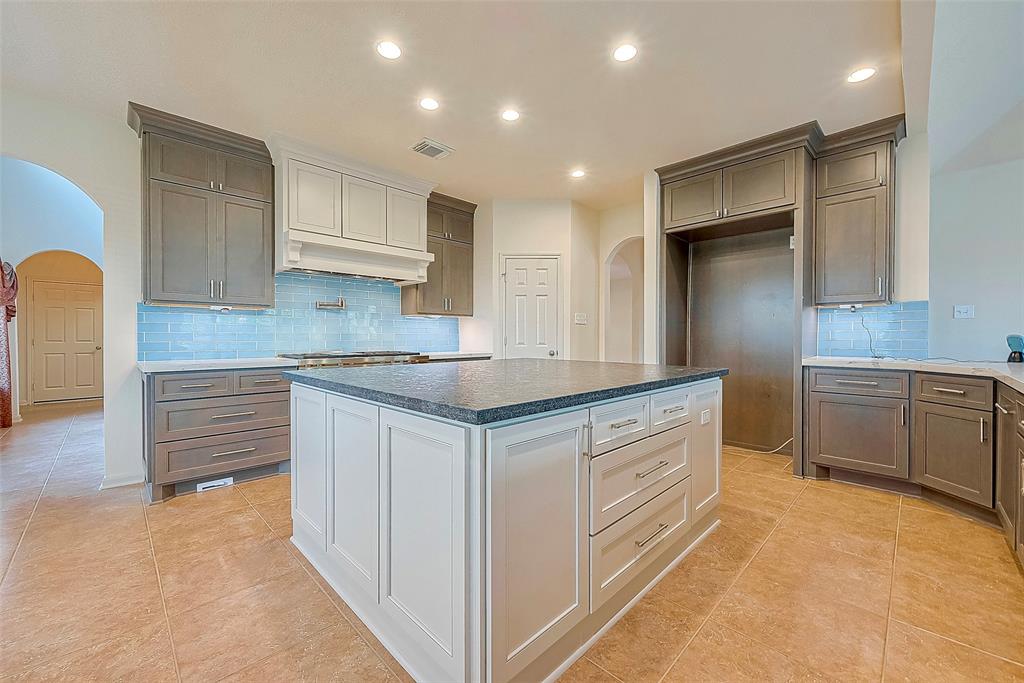 8519 Glenn Leigh Dr, Spring, TX 77379