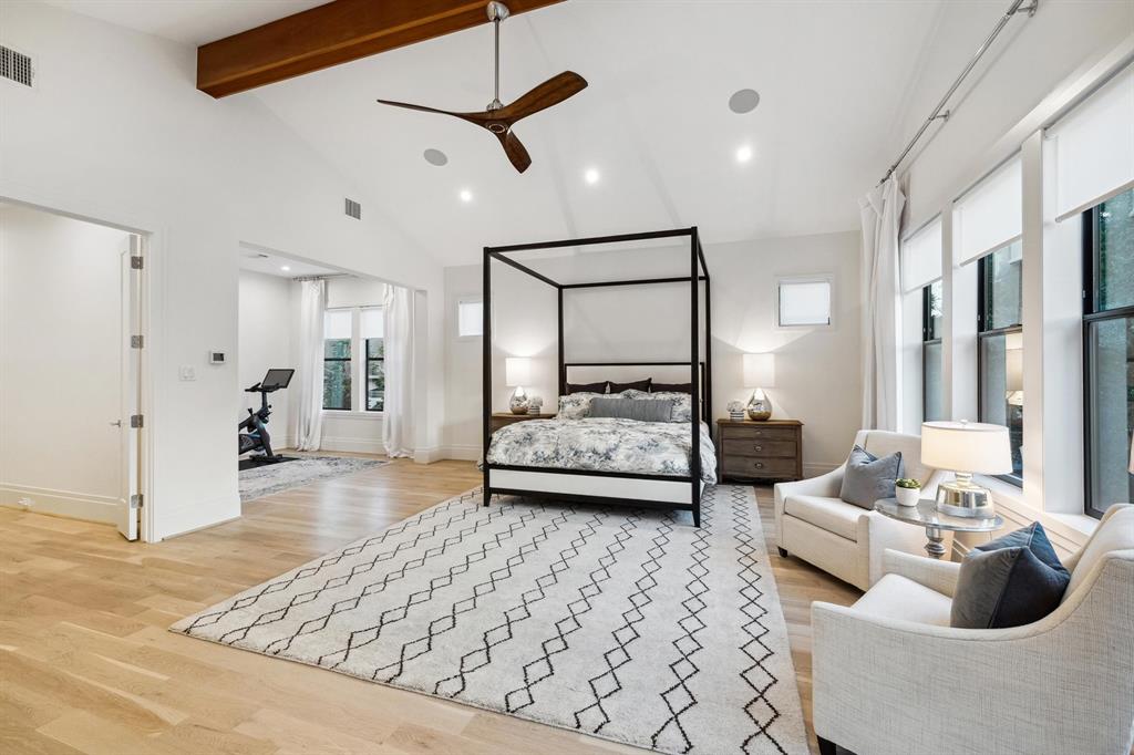 6628 Vanderbilt St, West University Place, TX 77005