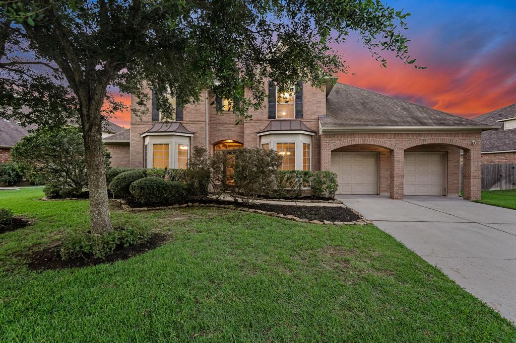 12105 Galleon Point Drive, Pearland, TX 77584