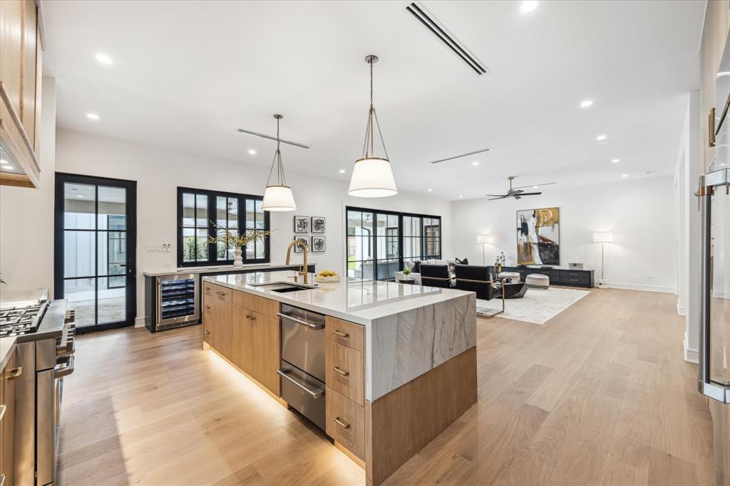 Property Detail on Tejas Realty Advisors 354 Westminster Dr, Houston