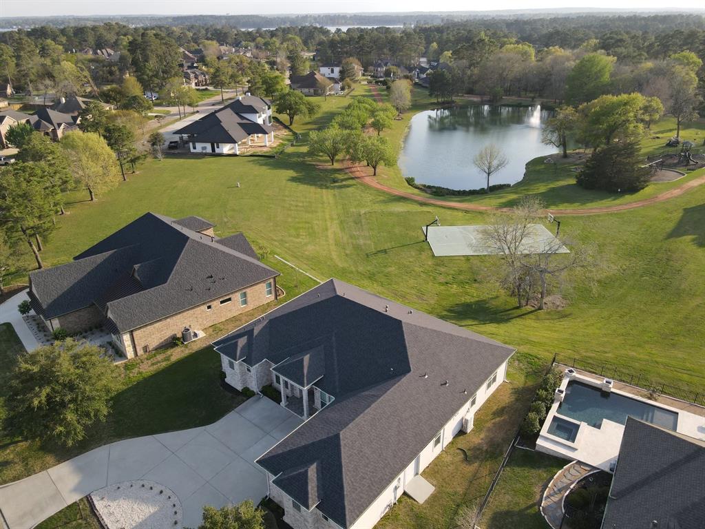 236 Bentwood Drive, Montgomery, TX 77356, Bentwater Lake Conroe Realty