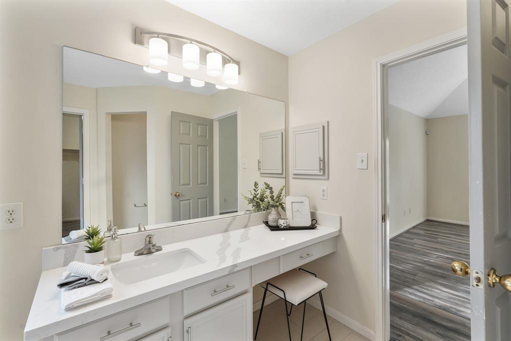 3127 Summerfield Ridge Ct, Sugar Land, TX 77498