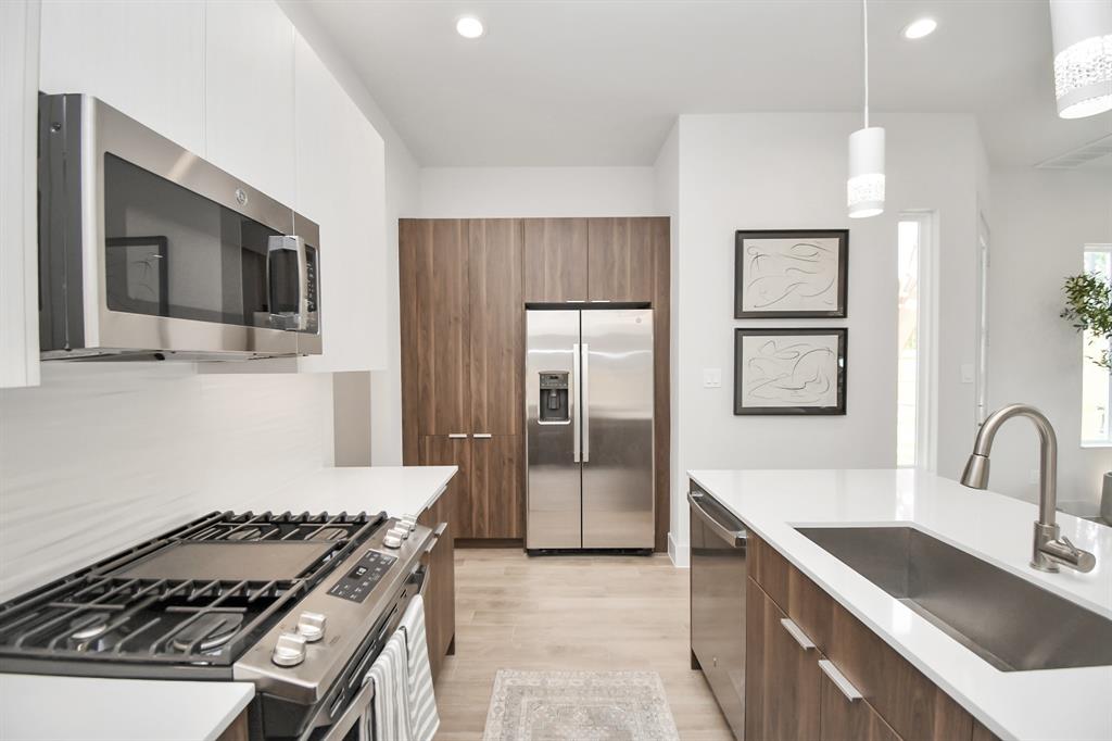 Property Detail on Theresa Riddle, Real Estate Professional 13439 Sombrero Cay Dr, Houston TX