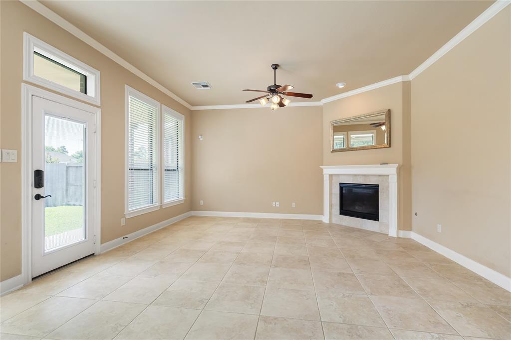 16315 Jordyn Lake Drive, Tomball, TX 77377