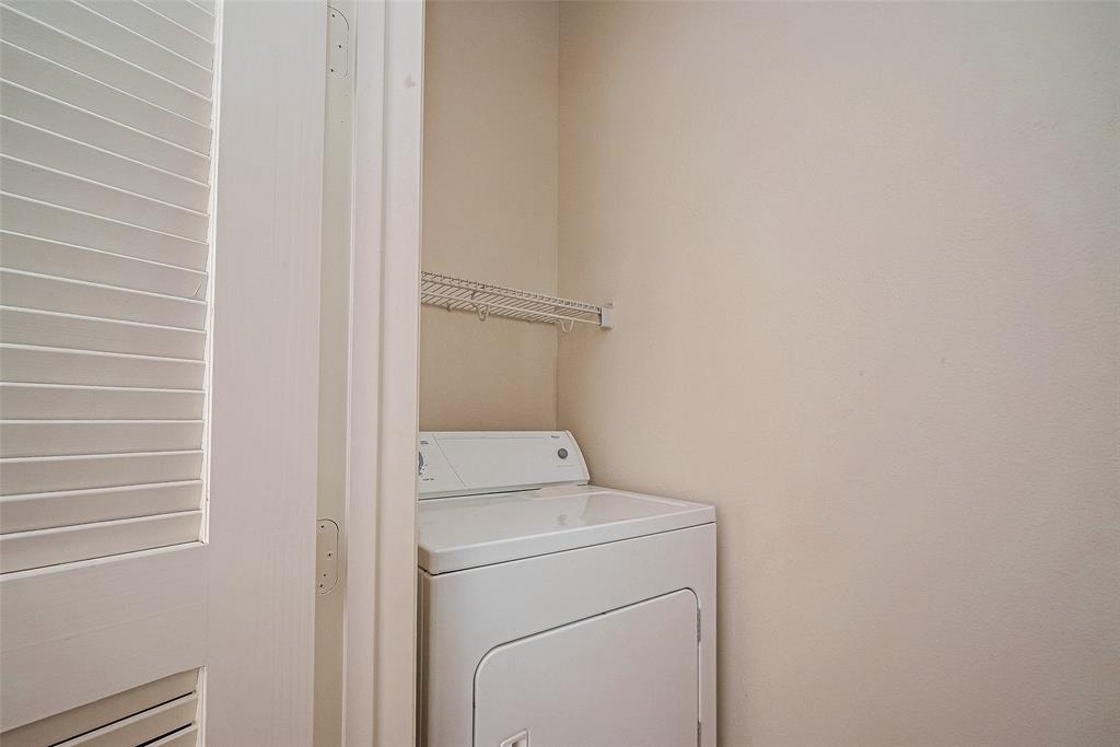 2120 Kipling St 402, Houston, TX 77098