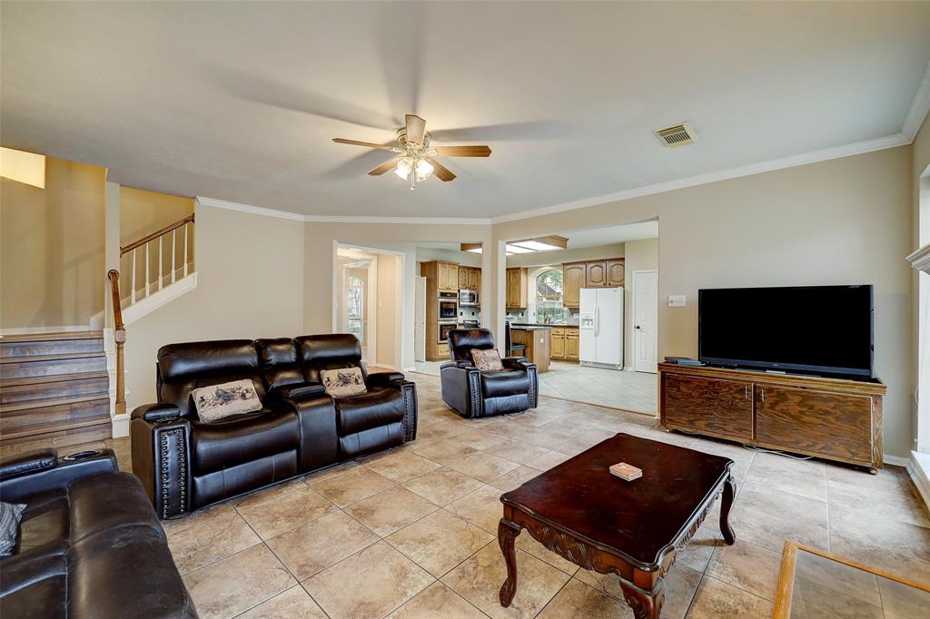 7110 Greatwood Glen Ct, Sugar Land, TX 77479