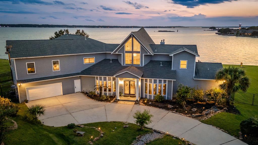 5109 Kingston Cove Circle, Willis, TX 77318