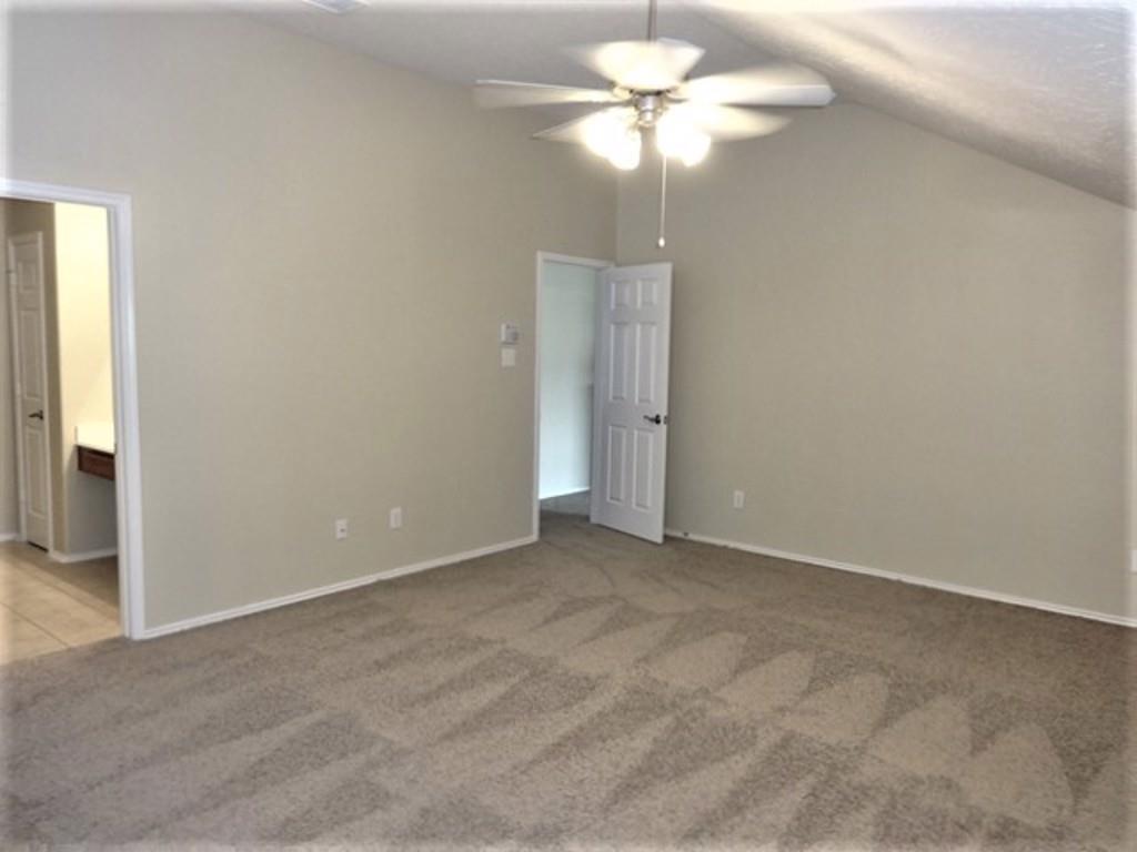 2102 Hawthorne Brook Ln, Fresno, TX 77545