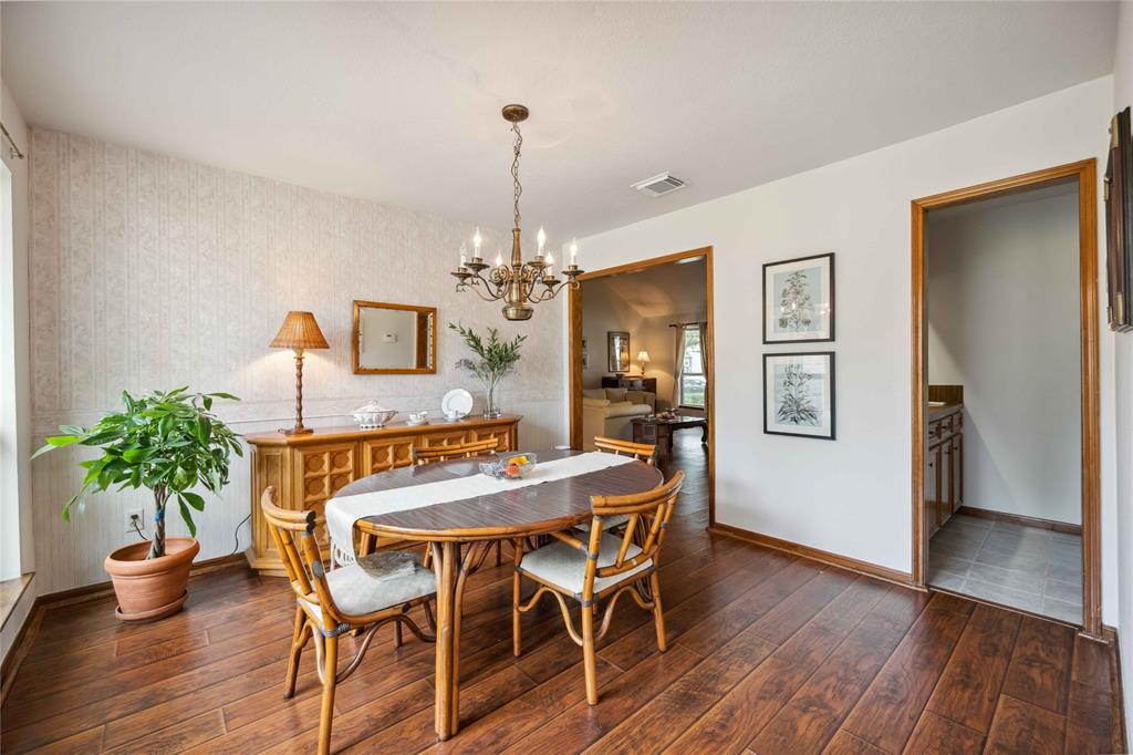 Property Detail on Shannoan Parker REALTOR 15214 La Paloma Dr, Houston