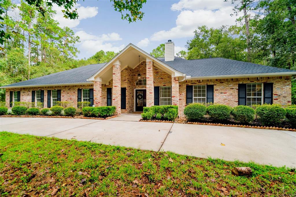 2917 Hargraves Road, Huffman, TX 77336