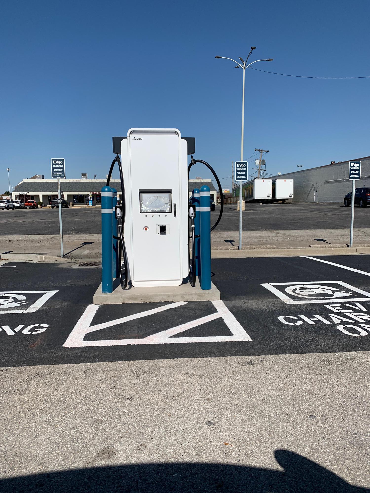 Nameoki Commons Granite City, IL EV Station