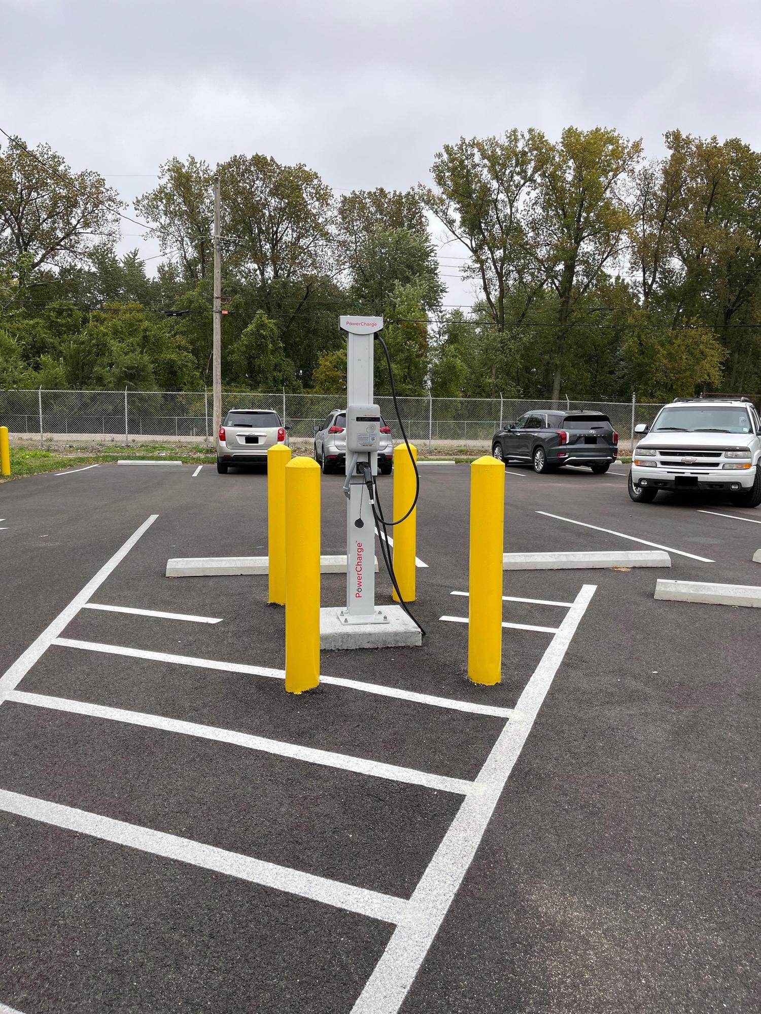 North 2nd Street Parking Lot St Charles, MO EV Station