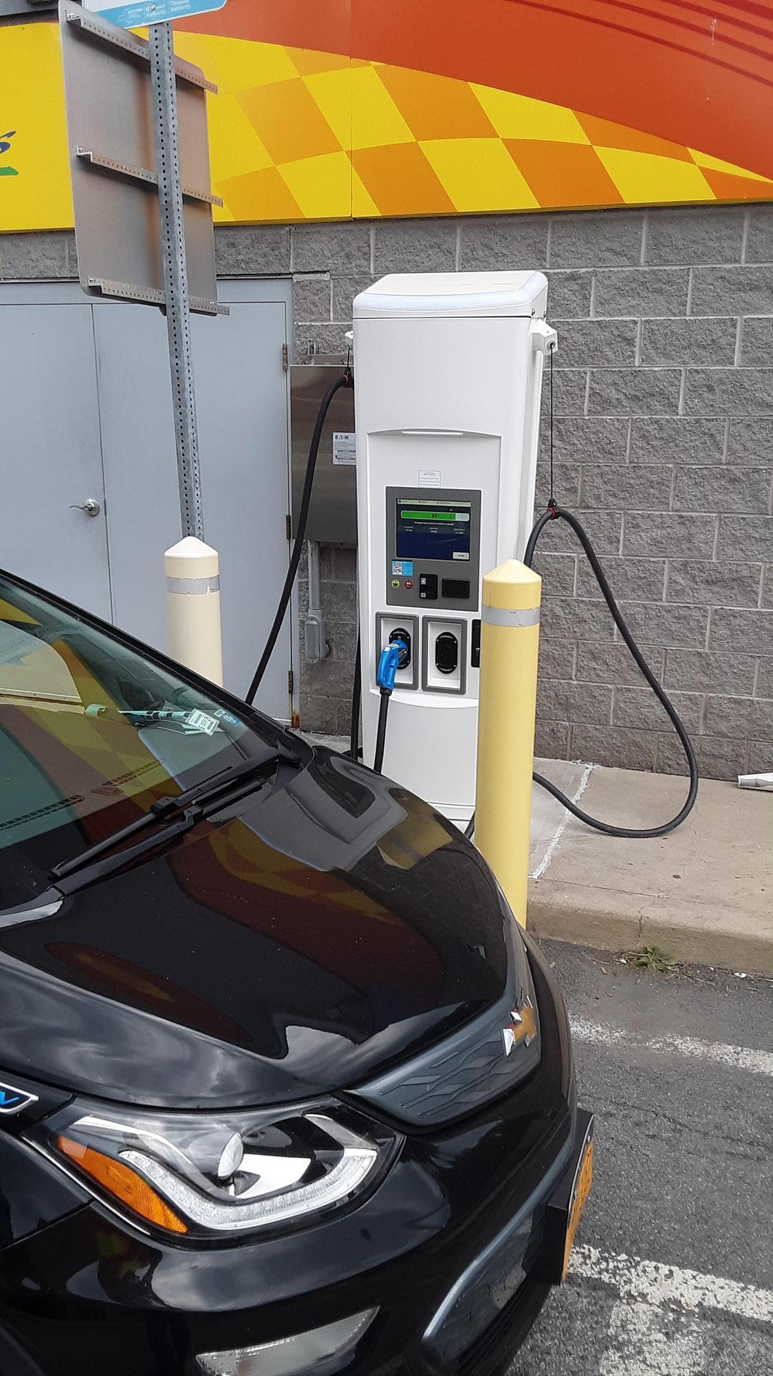 Plattekill Travel Plaza Northbound I87 MP 65 (1) Plattekill, NY EV