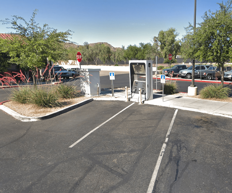 Fry's Marketplace Phoenix, AZ EV Station