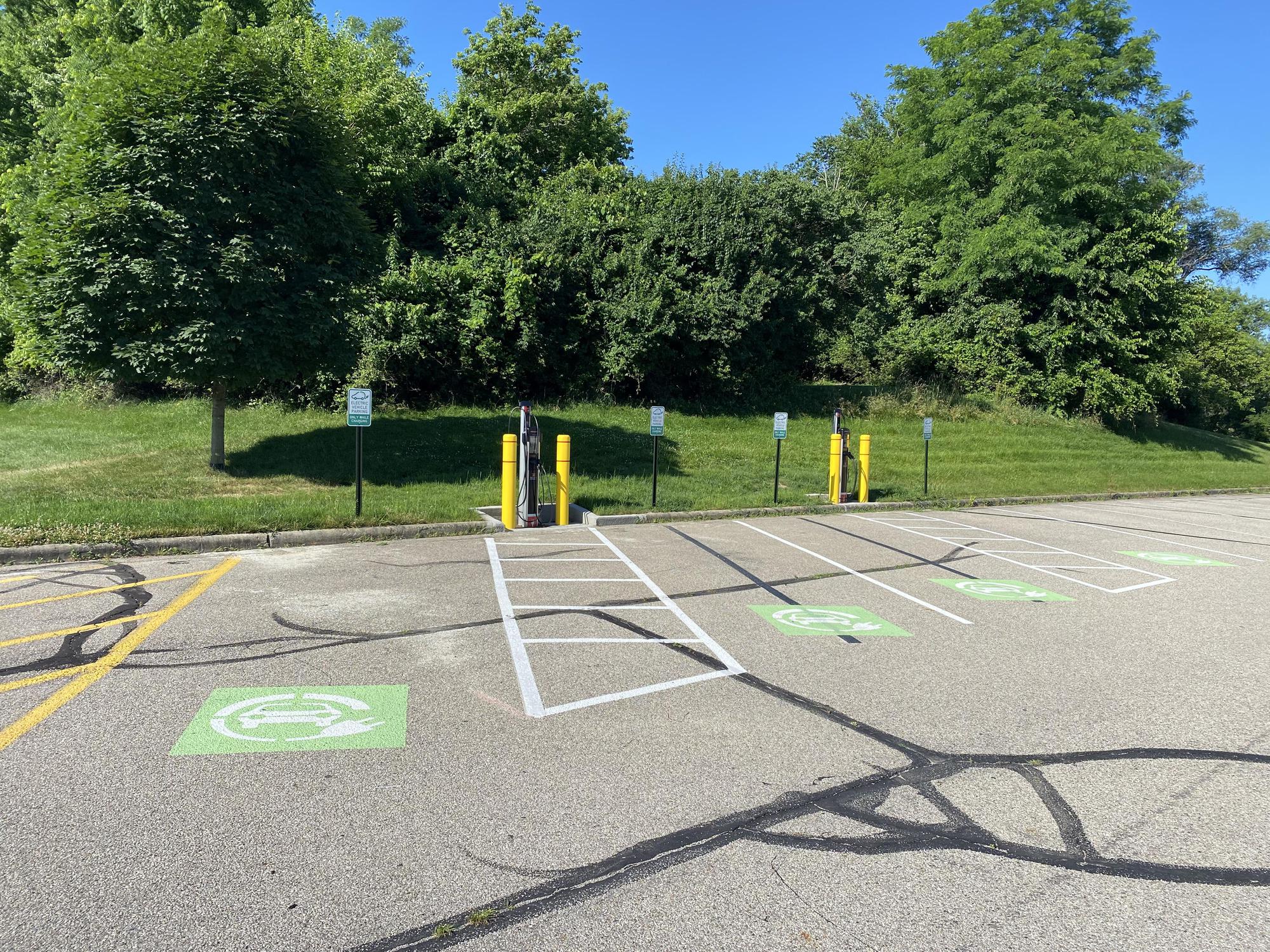Miami University Millett Hall/West Lot Oxford, OH EV Station