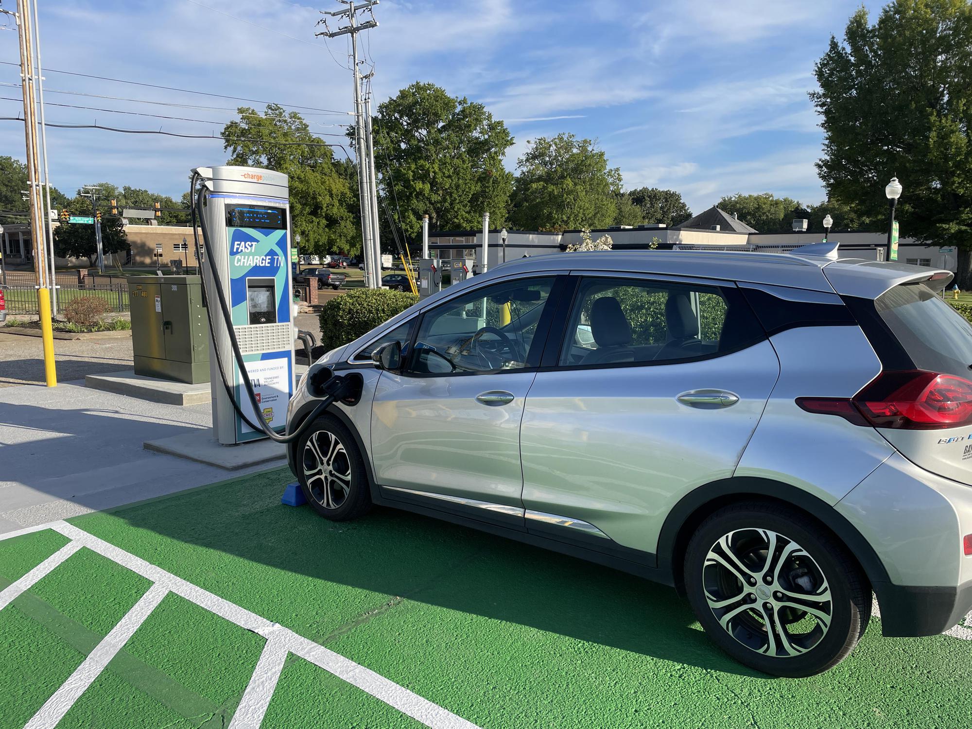 Martin City Hall Martin, TN EV Station
