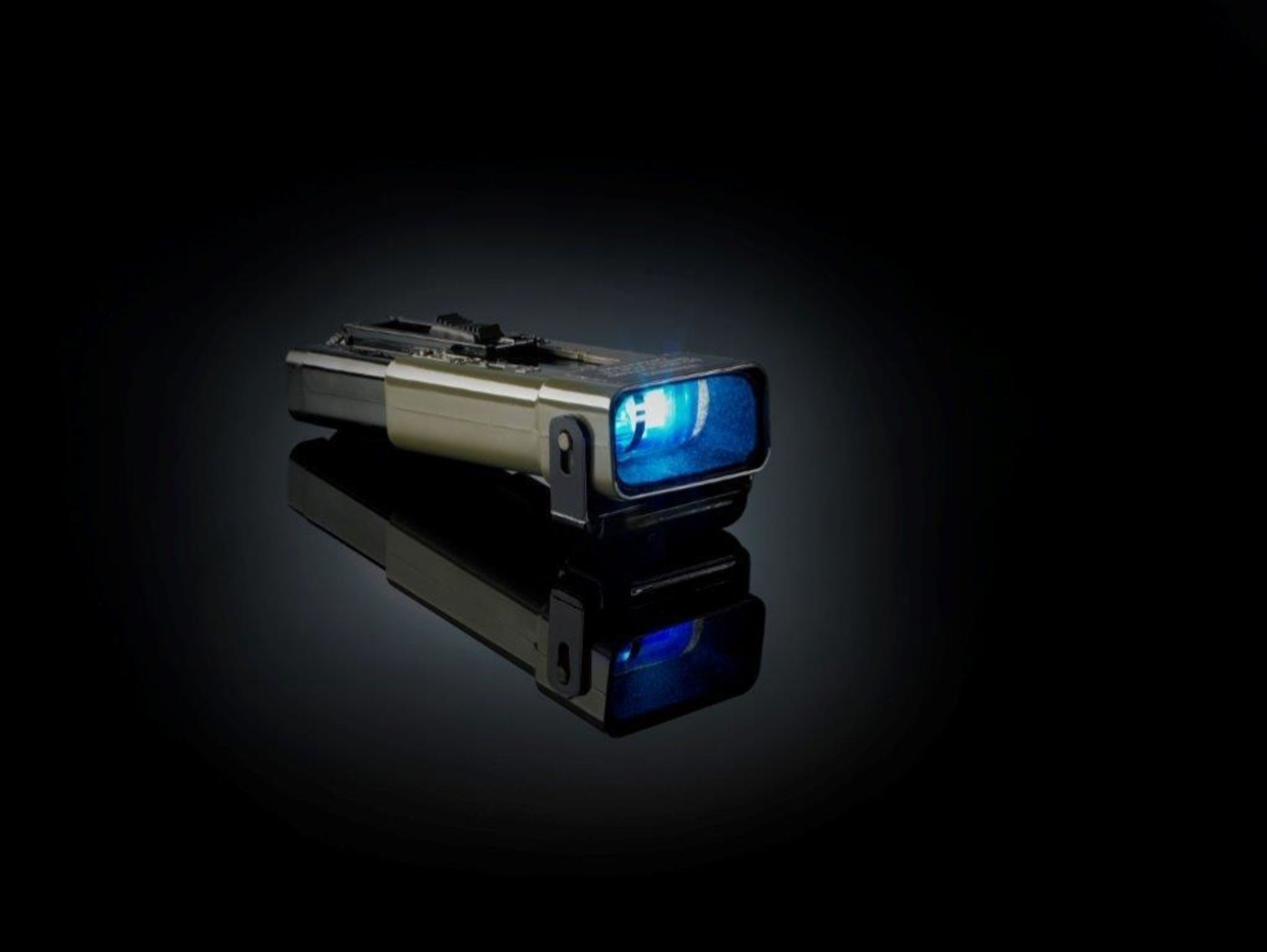 ACR Electronics presenta el modelo MS2000(M2)