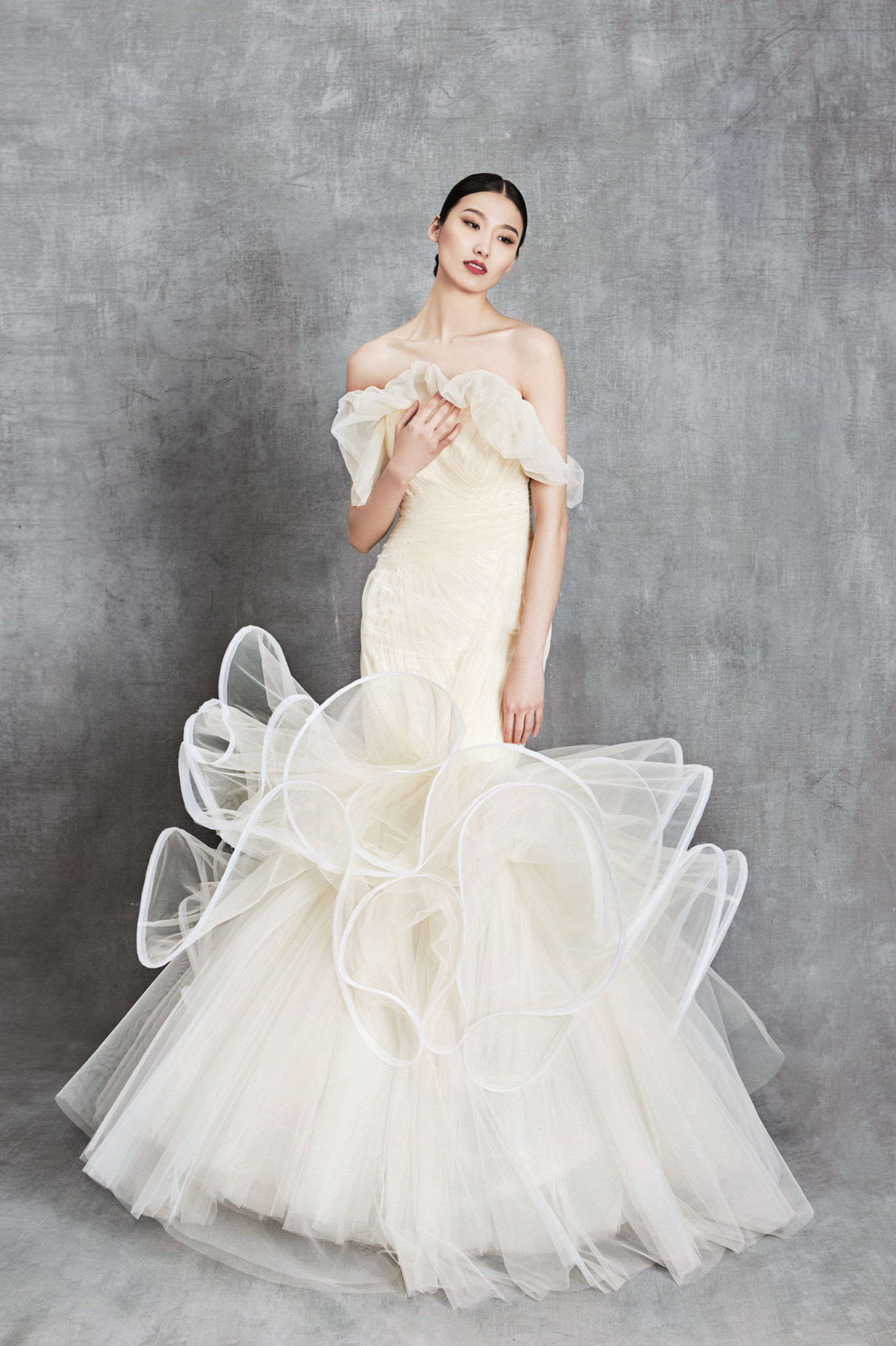 LANYU Presents Dream Collection at New York International Bridal Week Spring/Summer 2017