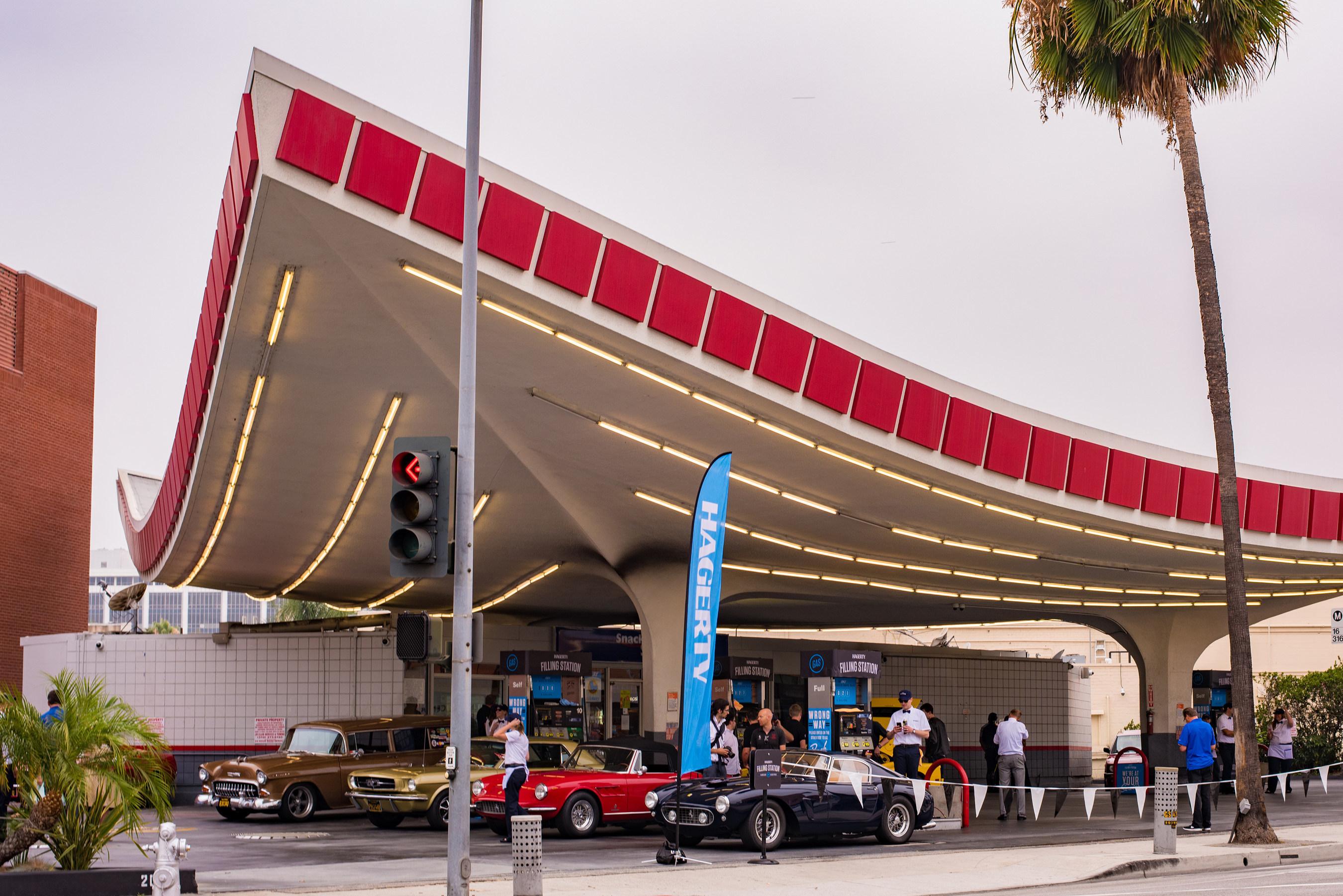 Classic Car Owners Fill Their Tanks at Vintage Prices at Iconic Beverly