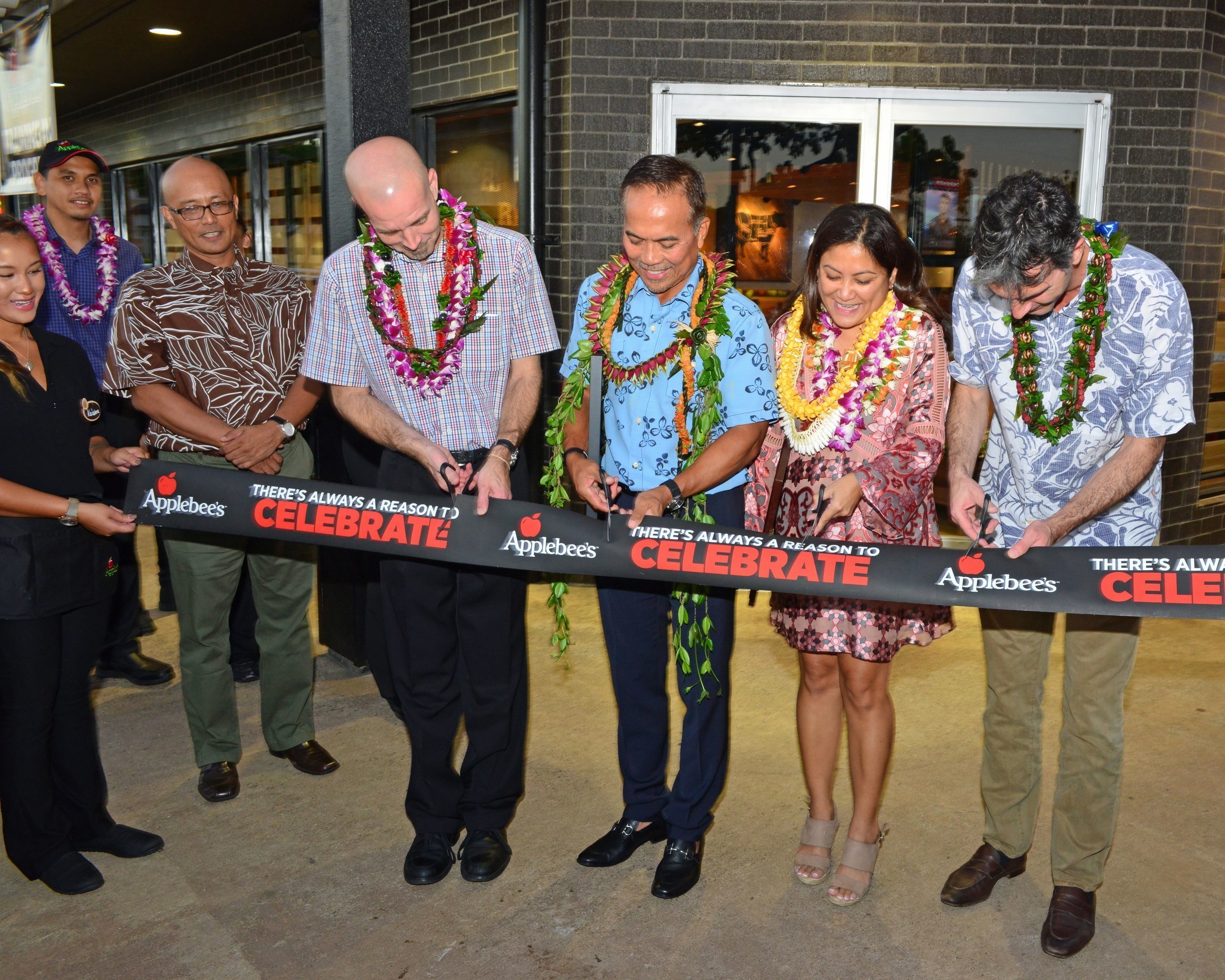 First Applebee's® Restaurant In Hawaii Opens On October 3, Bringing America's Neighborhood Grill And Bar To All 50 States