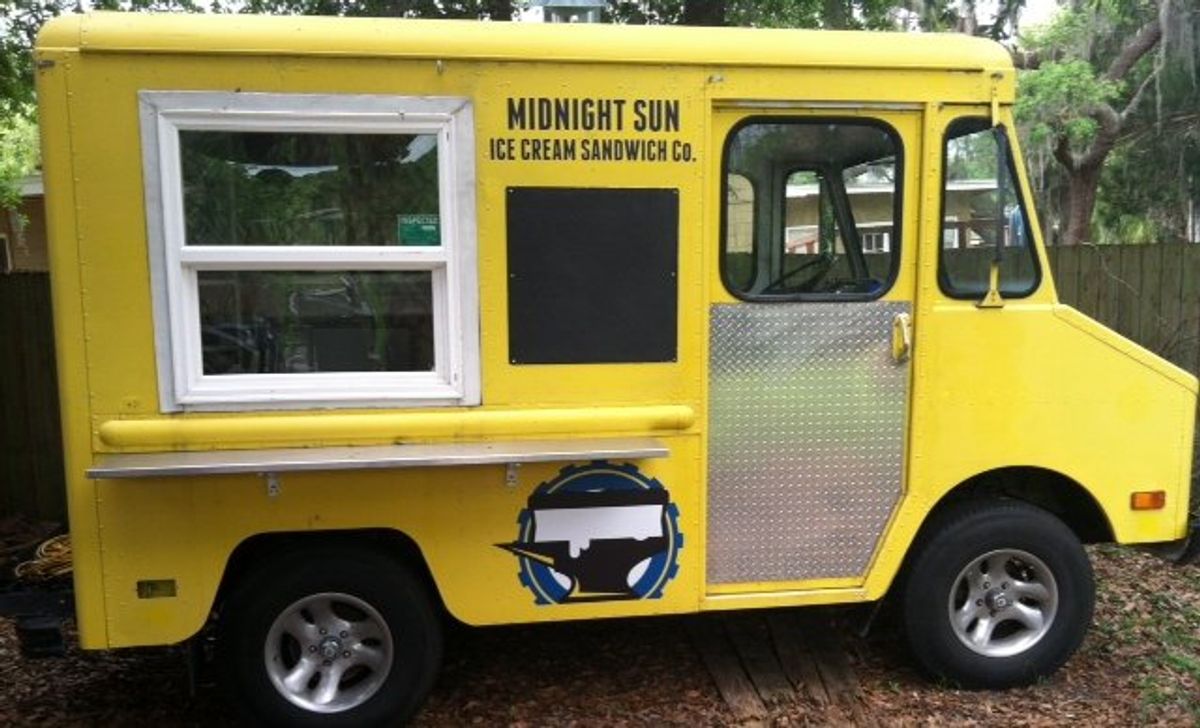 Midnight Sun Ice Cream Sandwich Co. Orlando Roaming Hunger
