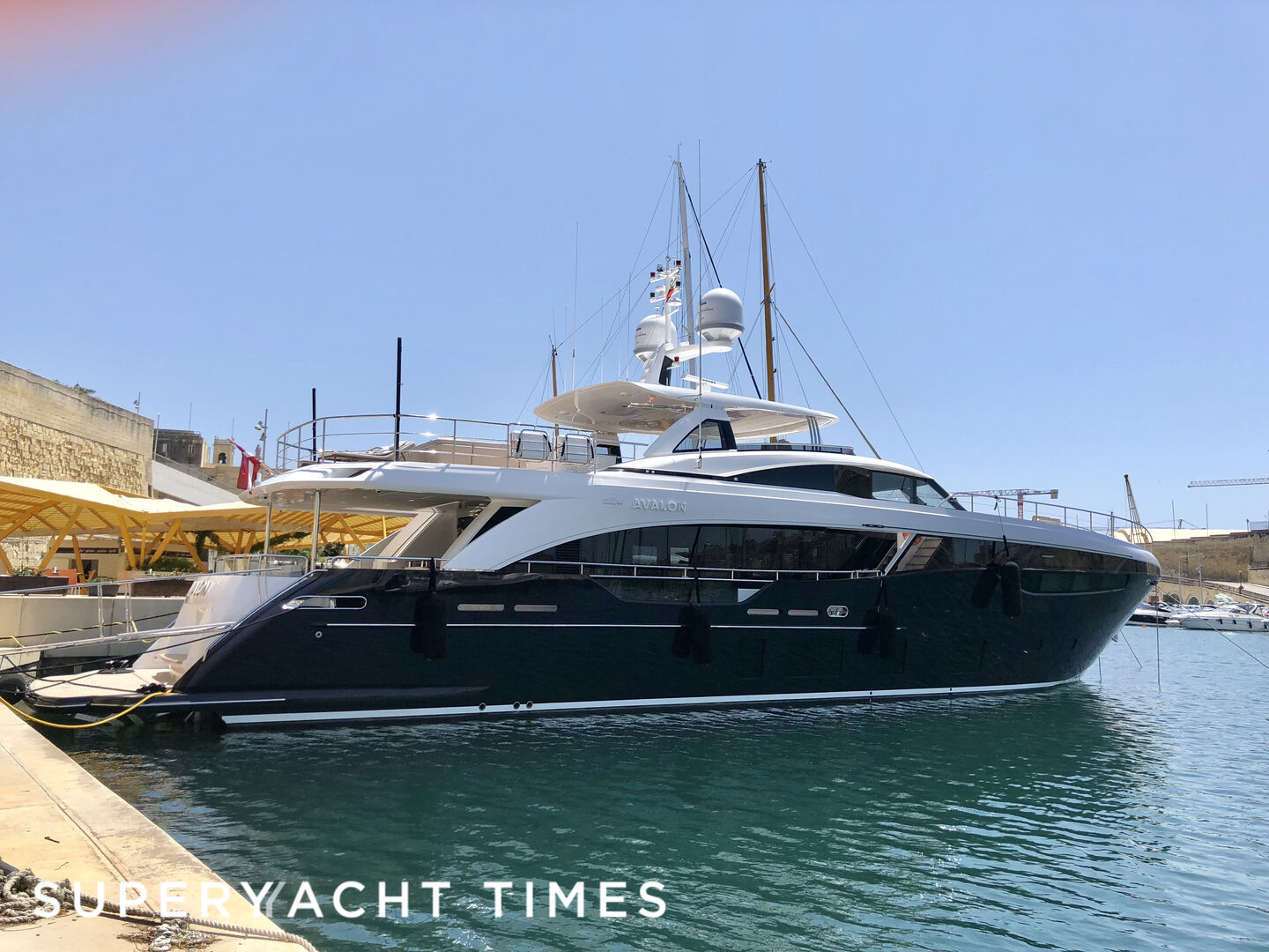 35m Princess motor yacht Avalon for sale