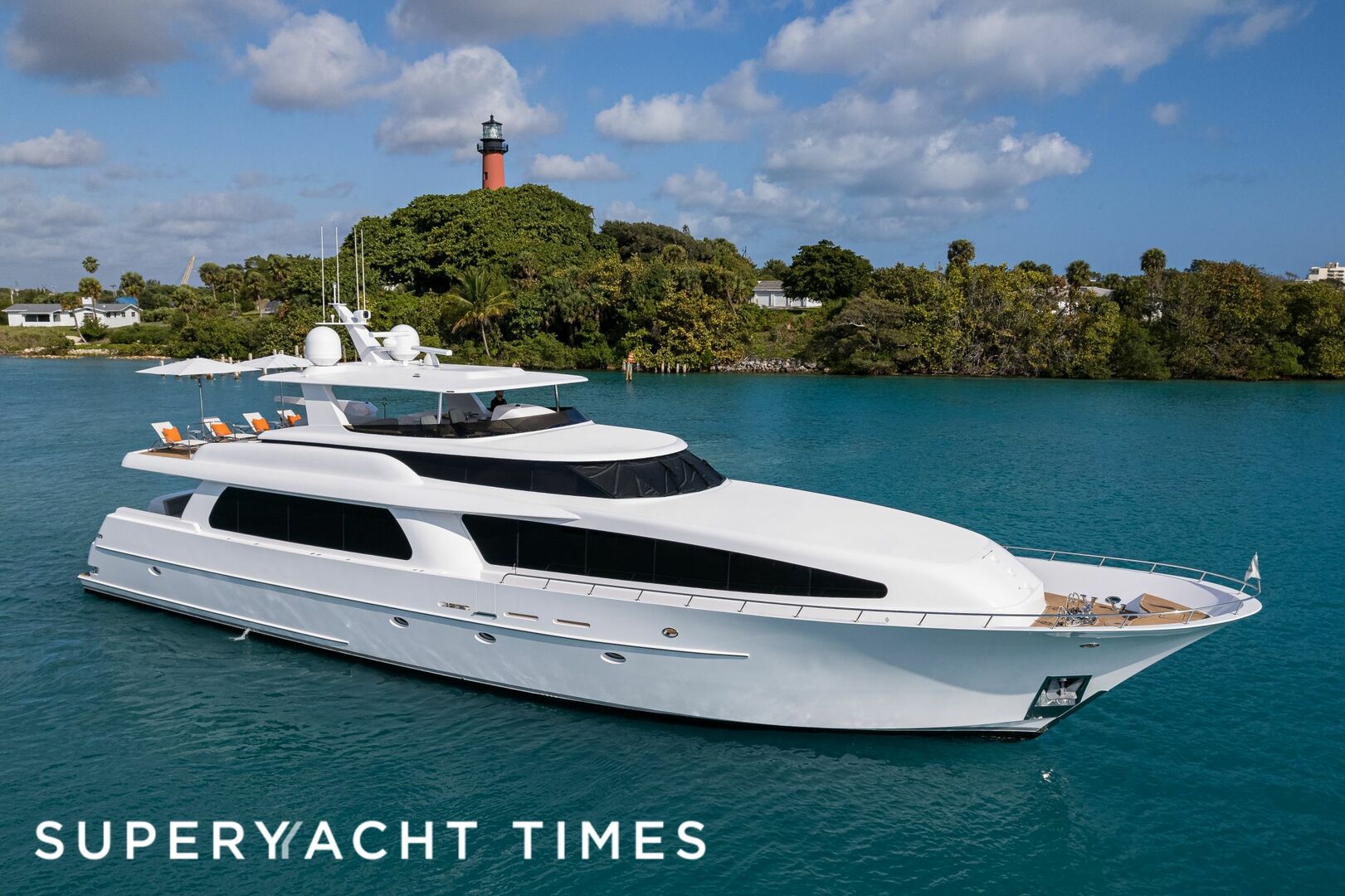 31m West Bay SonShip motor yacht Odyssey sold
