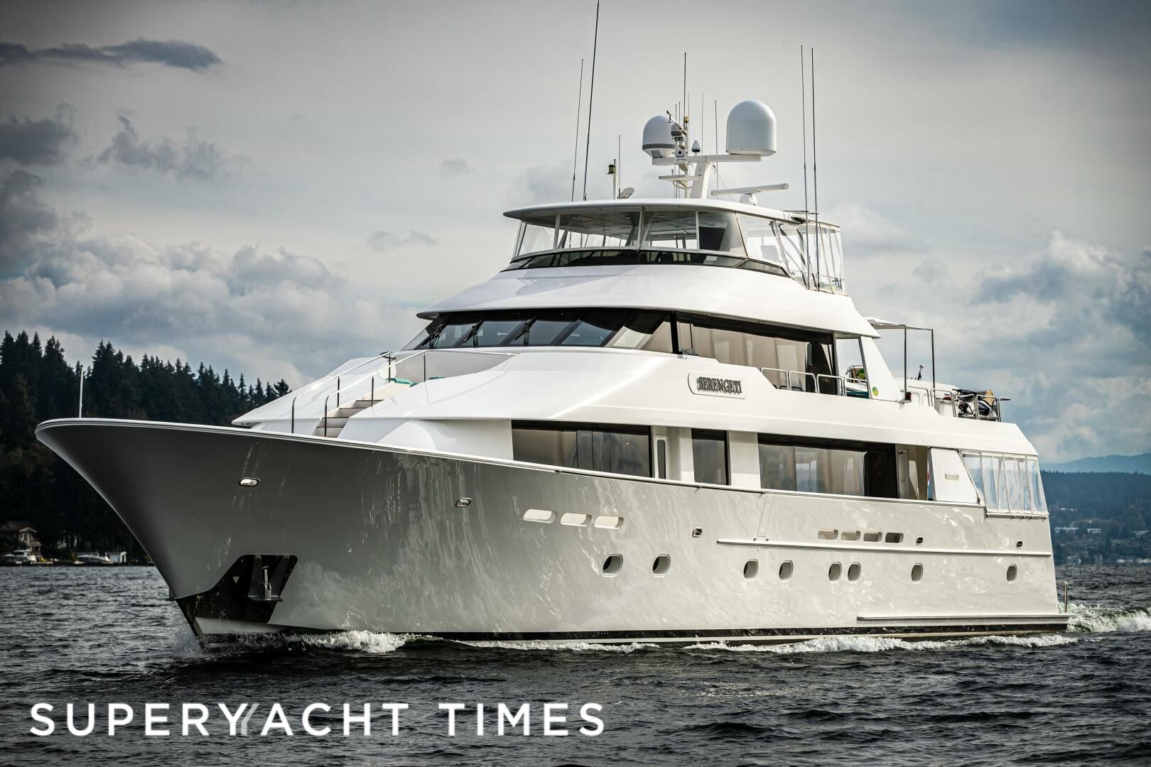 40m Westport motor yacht Serengeti for sale