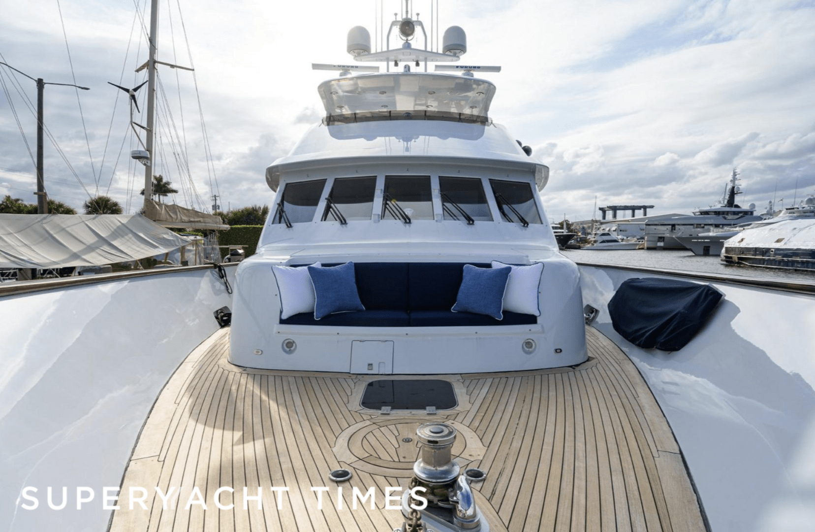 26m Burger motor yacht Checkers for sale