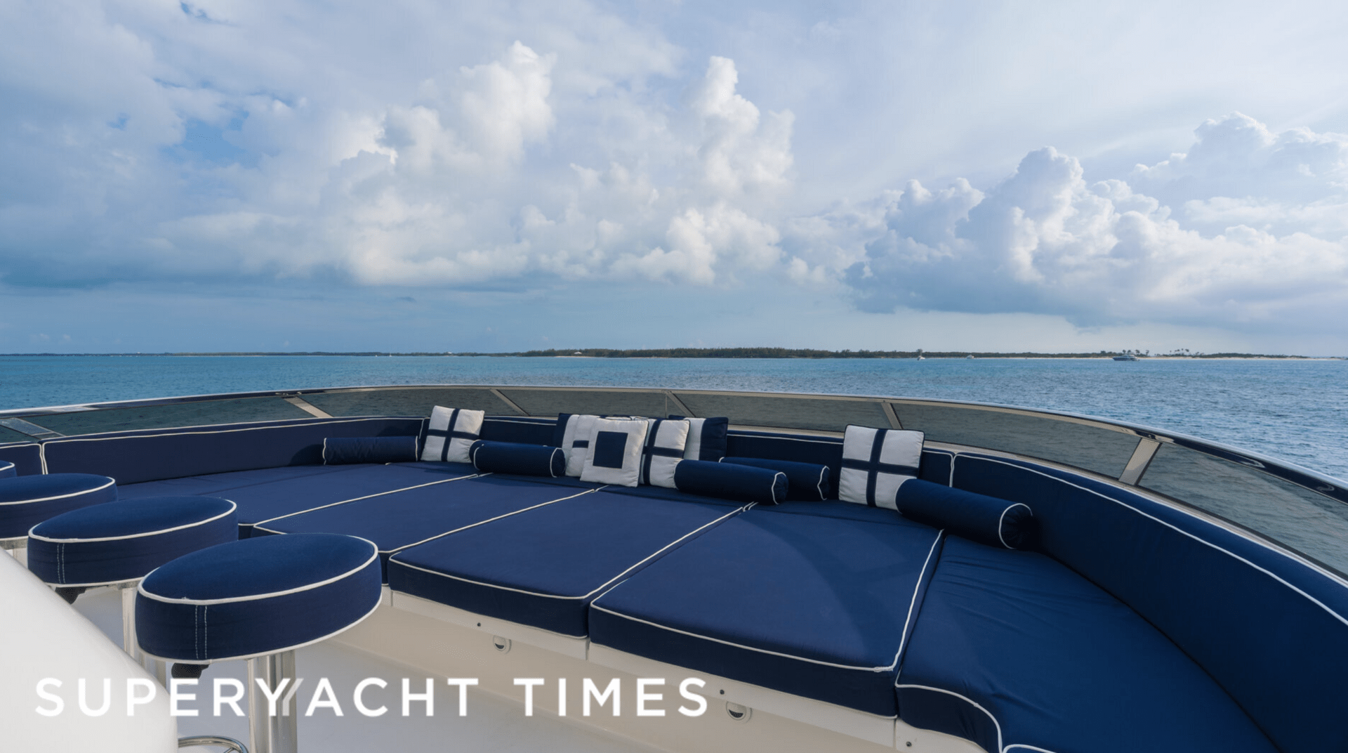 40m Westport yacht Dona Lola enters the market