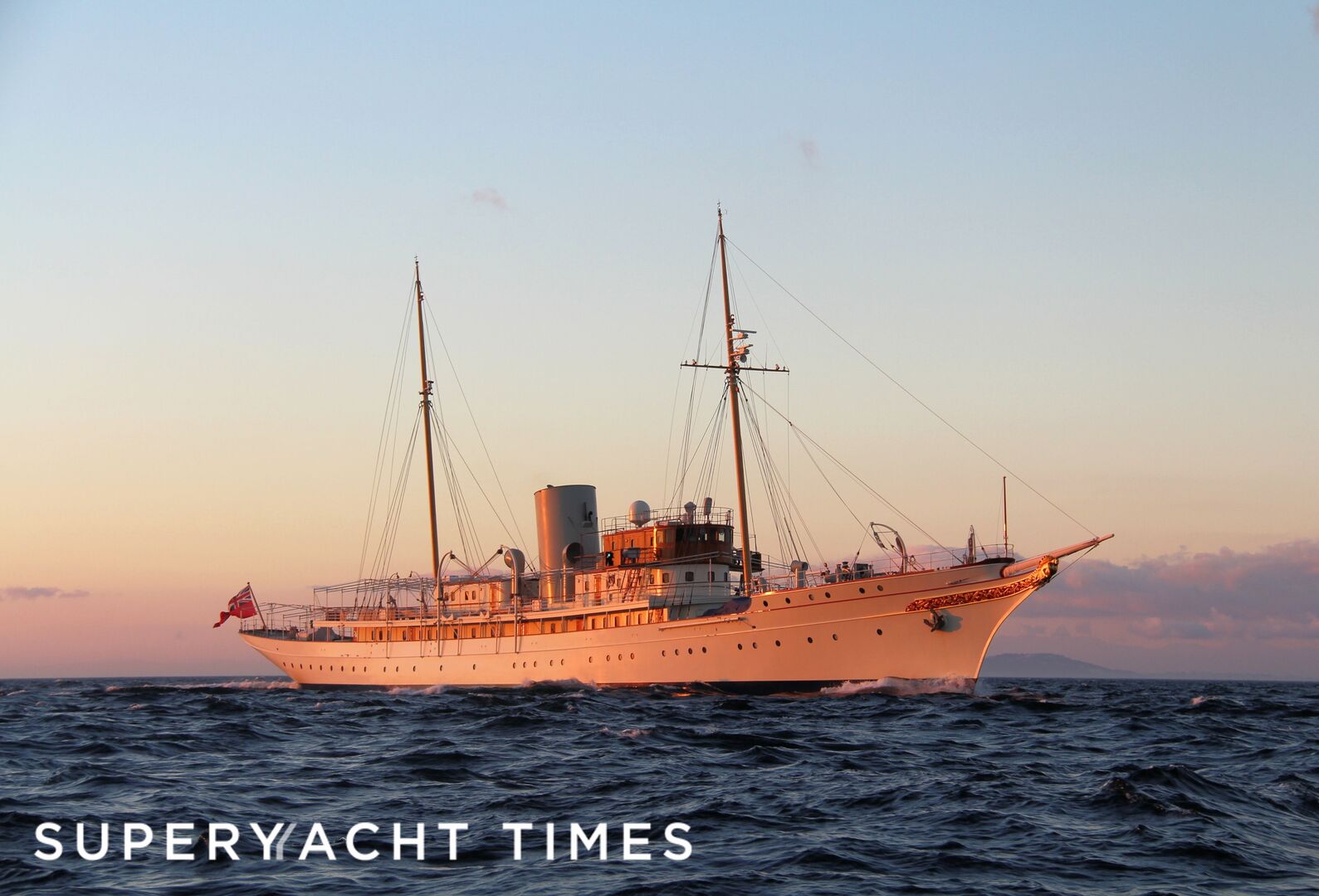 Classic superyacht Nahlin celebrates 91st birthday