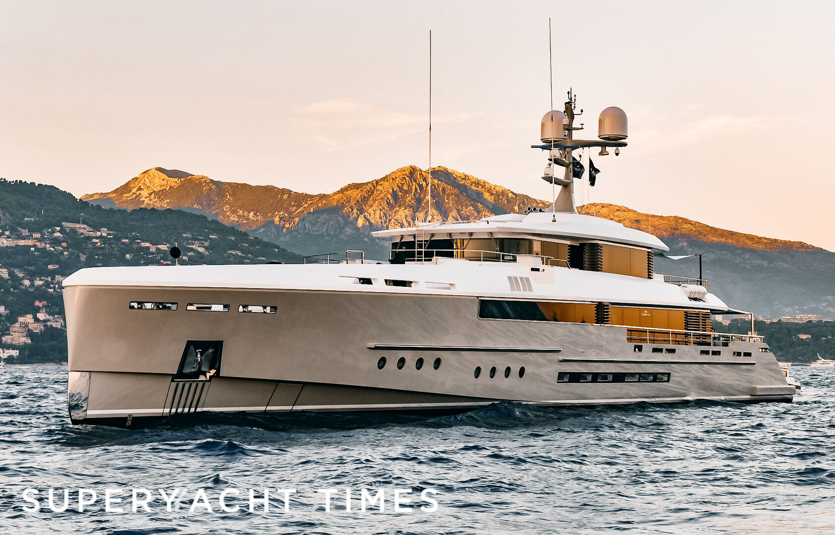 The Rossinavi motor yacht Endeavour 2