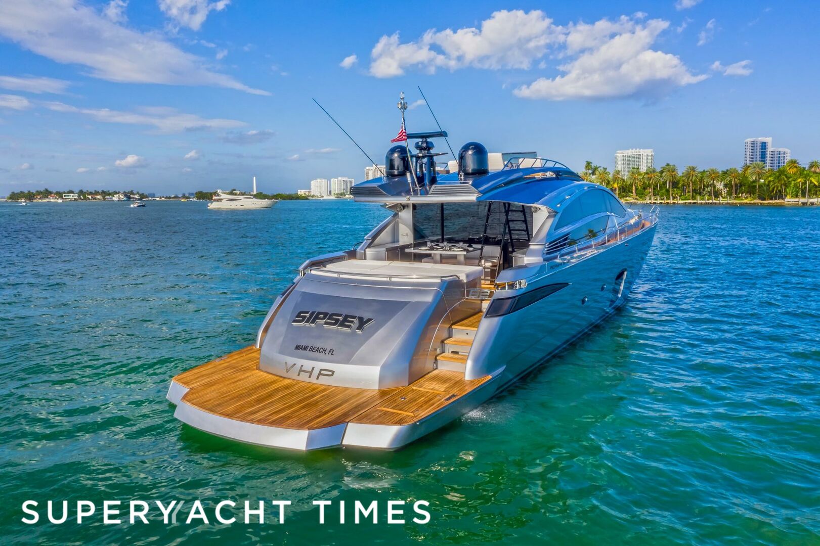 25m Pershing motor yacht Sipsey sold