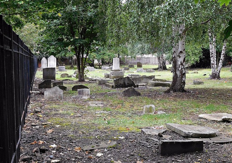 STEPPING THROUGH STEPNEY LONDON