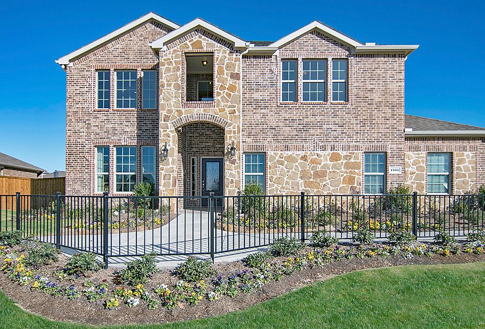 Villages Of Melissa by D.R. Horton DFW East in Melissa TX