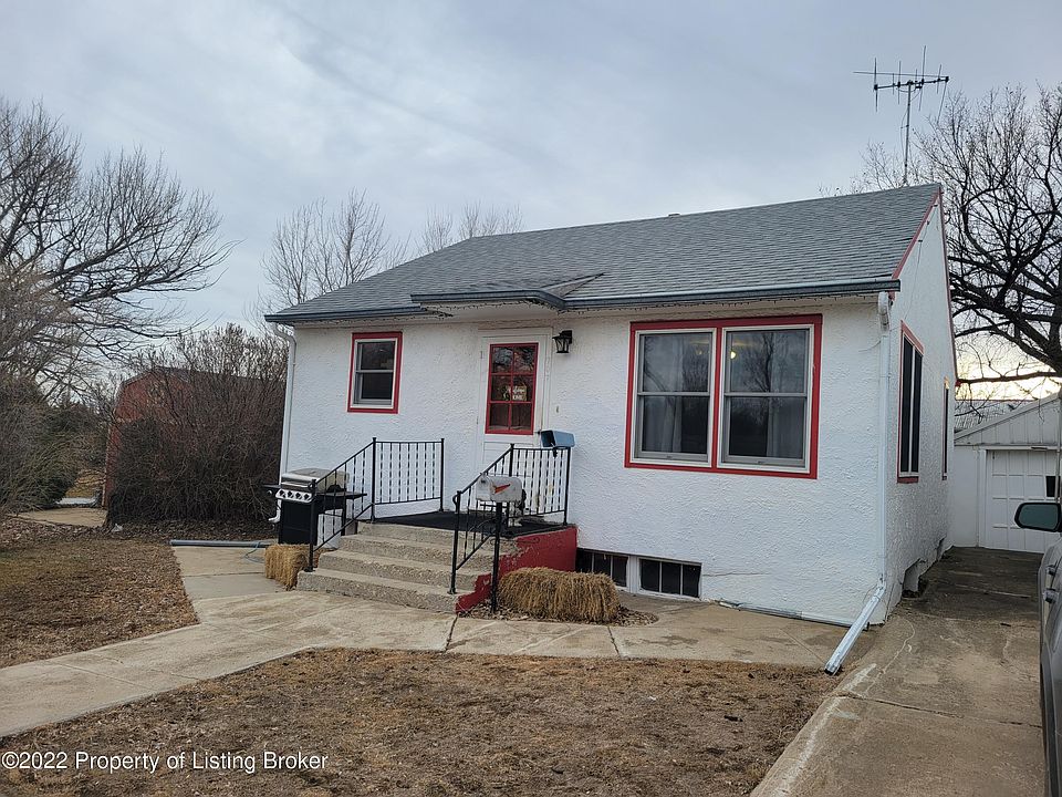 707 3rd Ave W, Lemmon, SD 57638 MLS 22256 Zillow