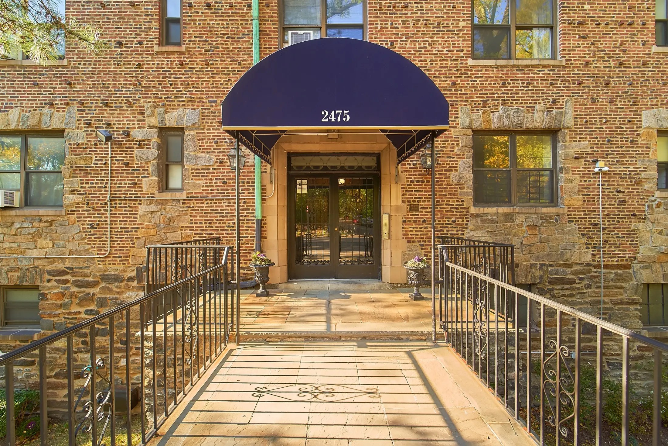 2475 Palisade Avenue in Spuyten Duyvil Sales, Rentals, Floorplans