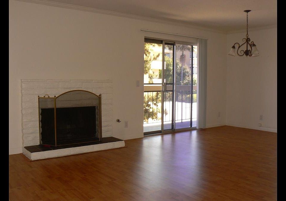 7434 Herschel Ave UNIT 4, La Jolla, CA 92037 Zillow