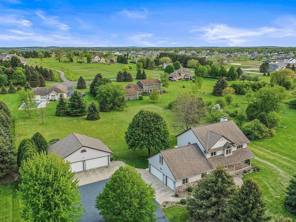 N91W27373 Hickory Rd, Hartland, WI 53029 MLS 1834838 Zillow