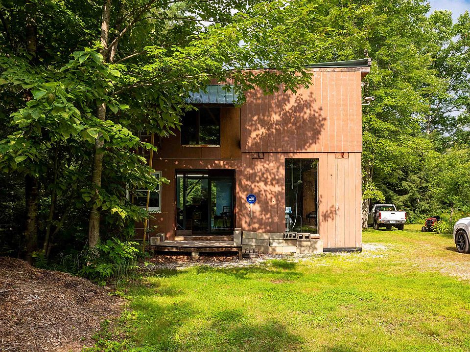 436 Sugar River Dr, Claremont, NH 03743 MLS 4877446 Zillow