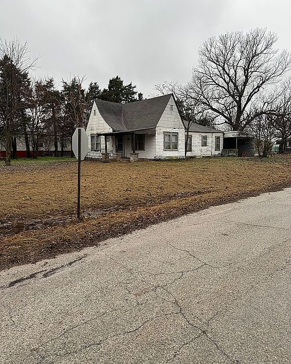 201 1st St, Tryon, OK 74875 Zillow