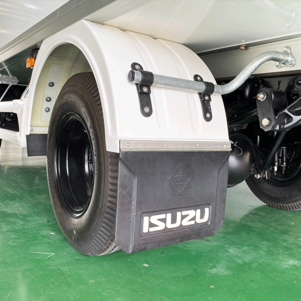 Vè chắn bùn xe tải nào được chọn? LTC chuyên cung cấp vè composite