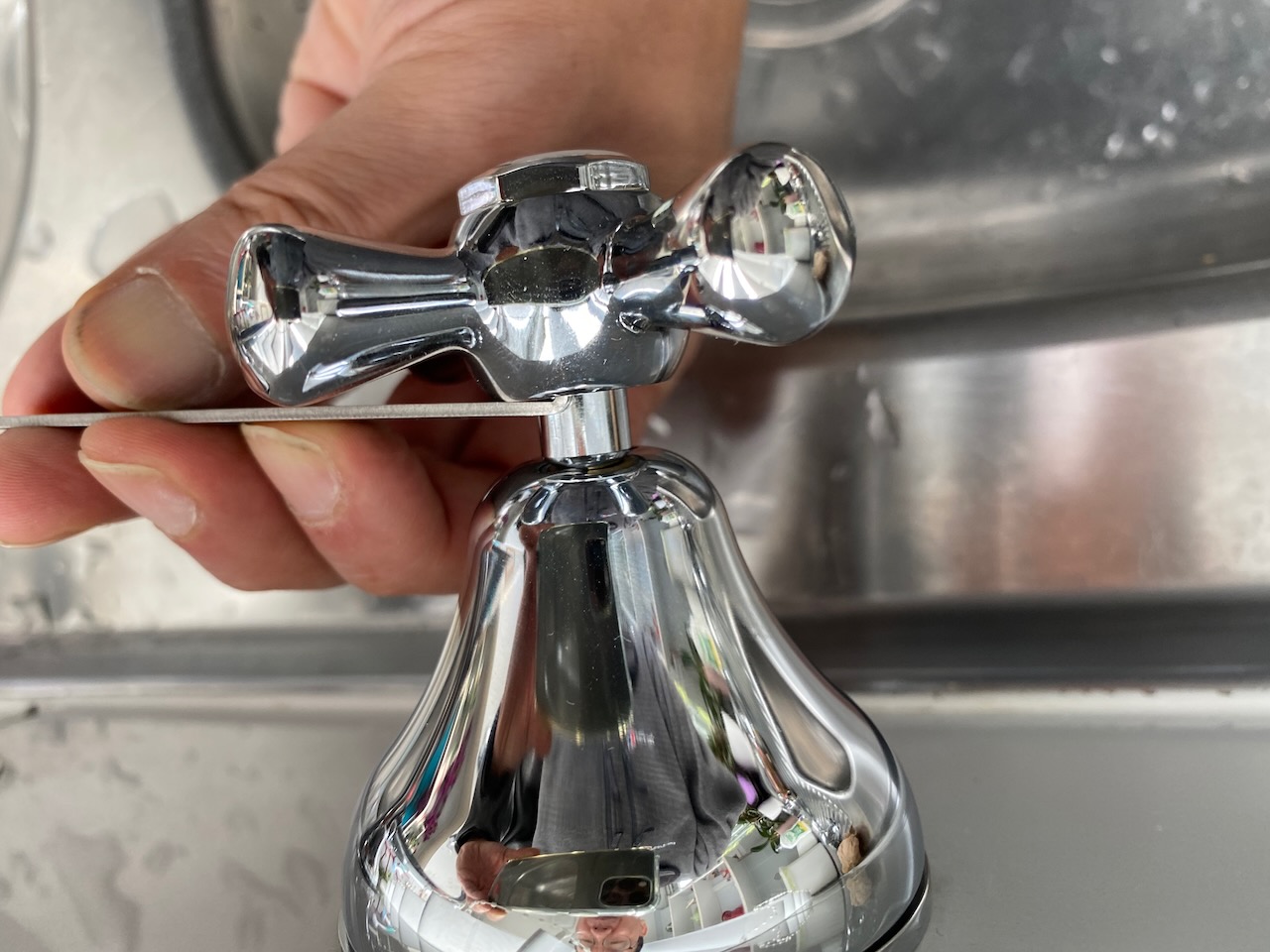 Tap Seat Refacing to Fix Dripping Tap Life, the Universe and Fishing