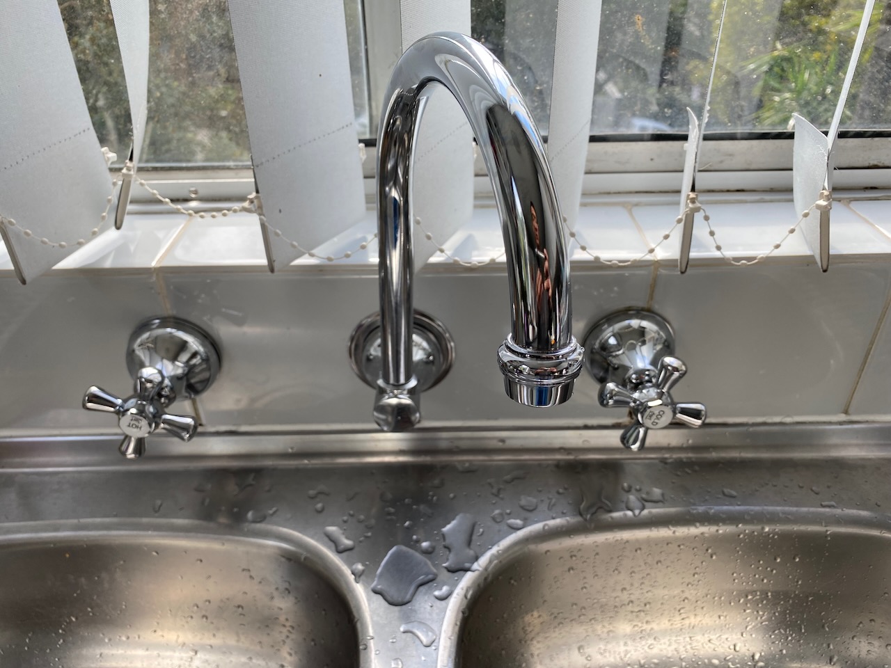 Tap Seat Refacing to Fix Dripping Tap Life, the Universe and Fishing